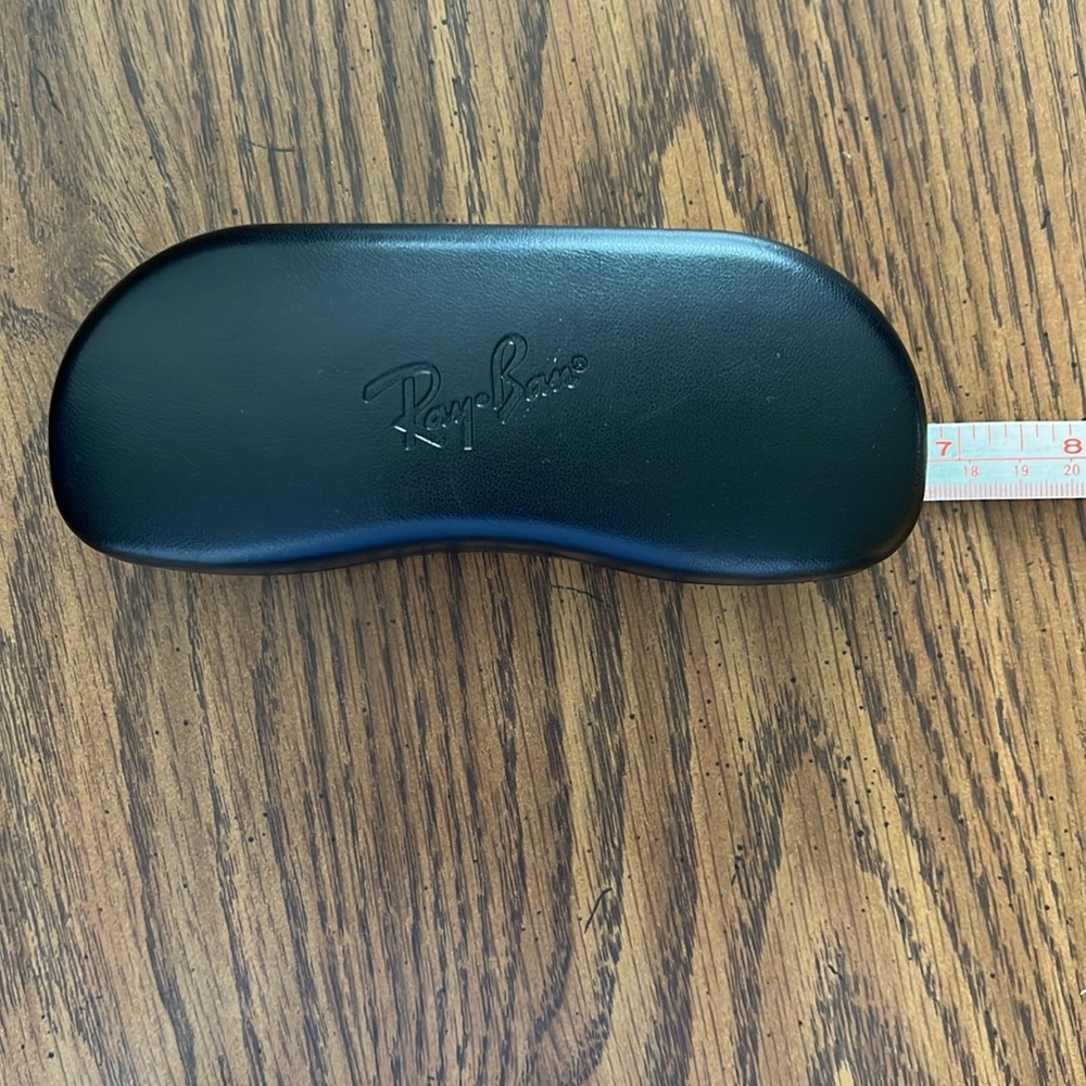 Ray Ban glasses case with box - Picture 4 of 6
